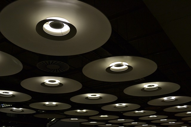 ceiling-lights-233934_640